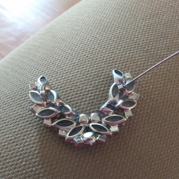 1950's Antique Brooch - Picture 2 of 7